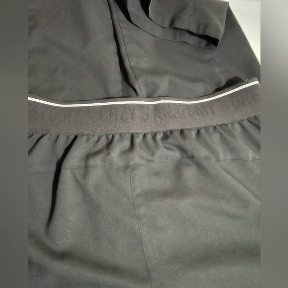 Grey’s Anatomy Kim 3 Pocket Logo Waist Cargo Pants. Color: black - Picture 5 of 14